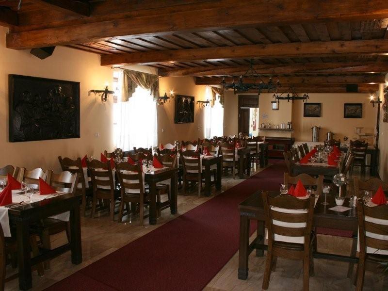 科拉科瓦尼城堡酒店 Krakovany 外观 照片